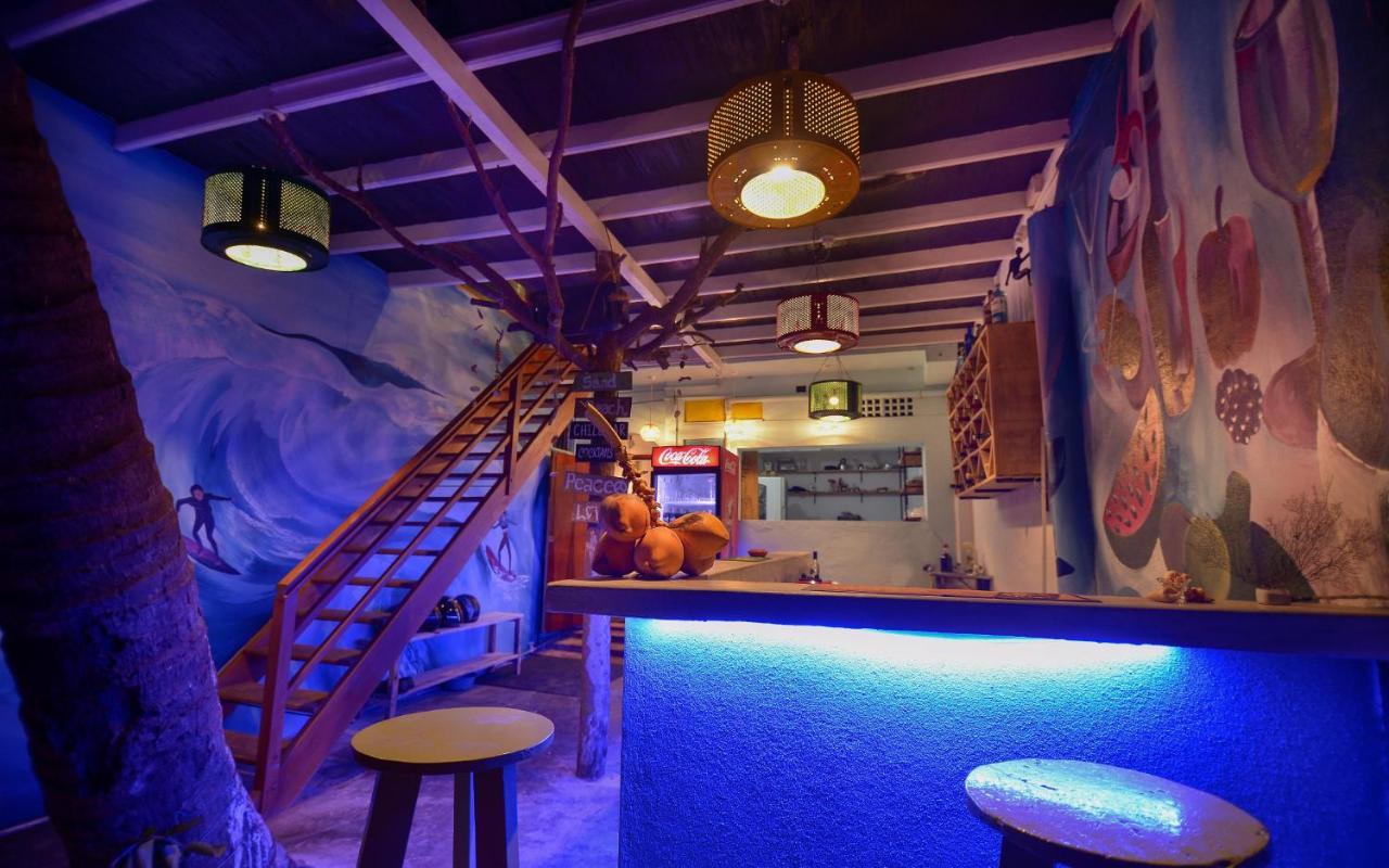 高尔 Palm Leaf Surf Cafe酒店 外观 照片