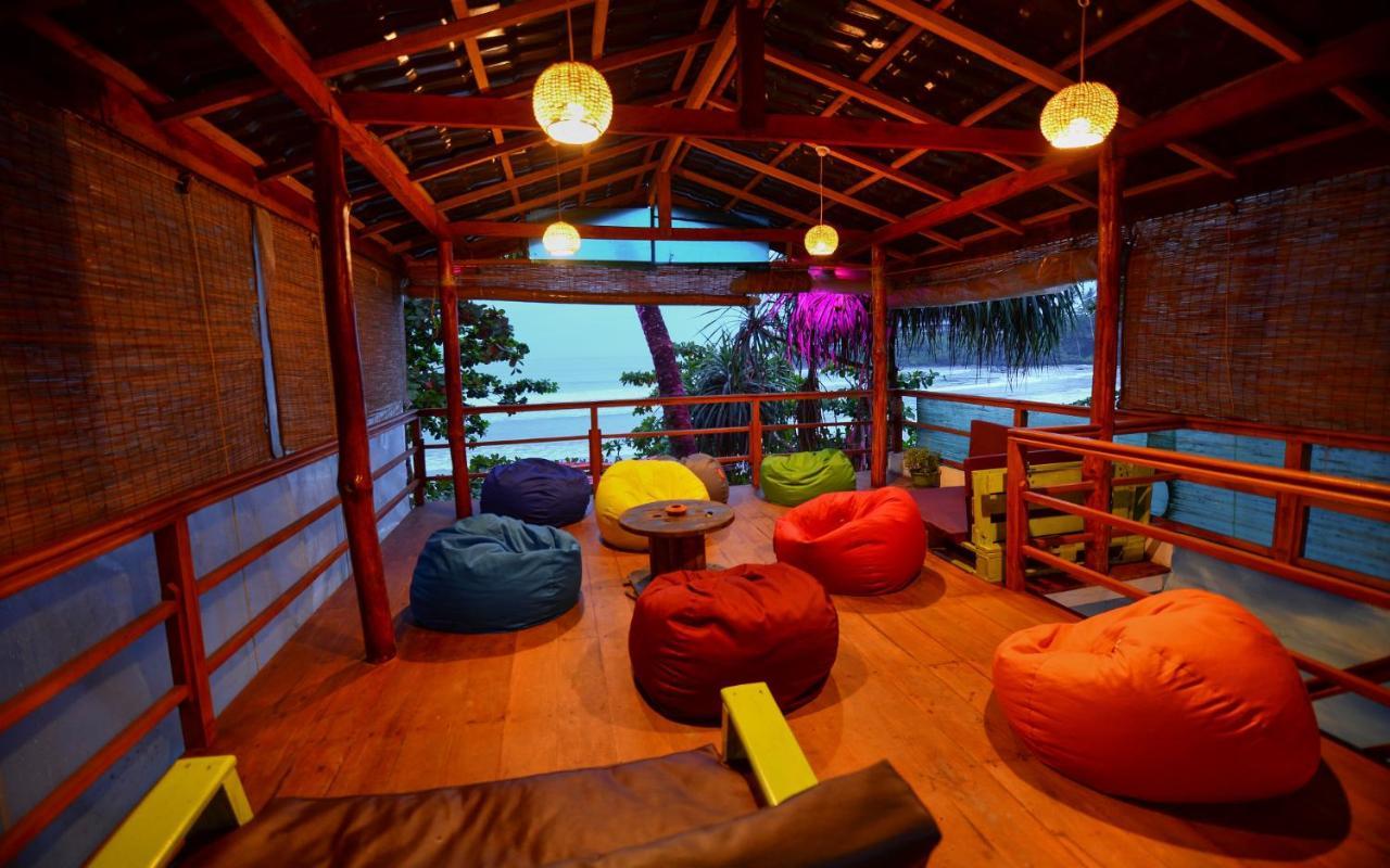 高尔 Palm Leaf Surf Cafe酒店 外观 照片